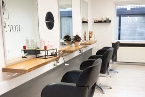 3 stole i frisørsalonen