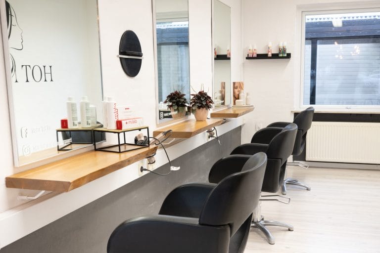 3 stole i frisørsalonen