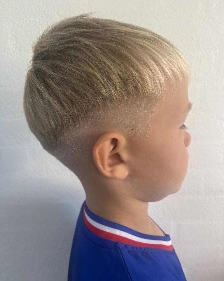 Børneklip set fra siden